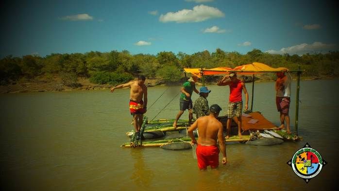 Ambientalistas aventureiros descem o rio Parnaíba em uma Jangada de Bambu - Imagem 34