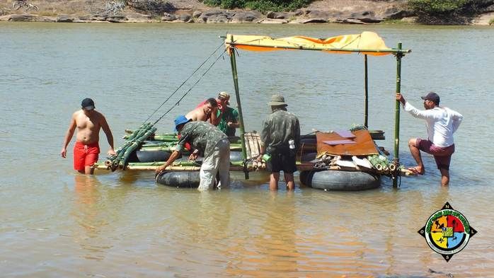 Ambientalistas aventureiros descem o rio Parnaíba em uma Jangada de Bambu - Imagem 33