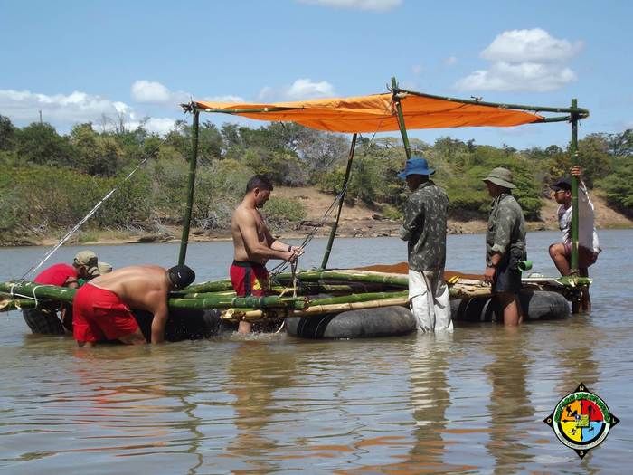 Ambientalistas aventureiros descem o rio Parnaíba em uma Jangada de Bambu - Imagem 61