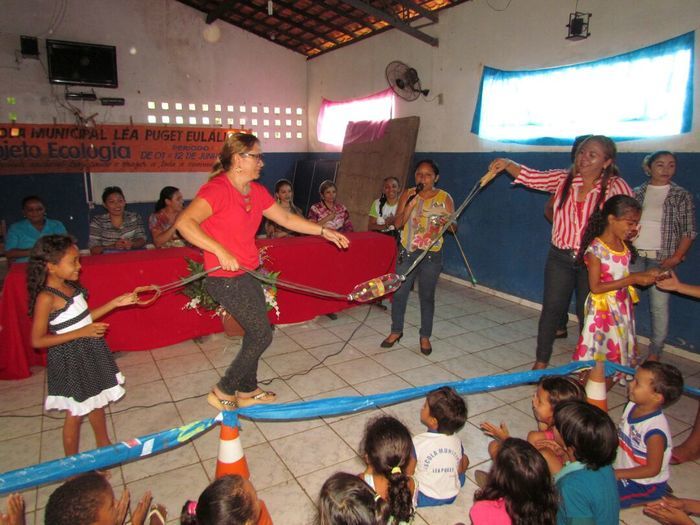 Escola municipal apresenta “Projeto meio ambiente e reciclagem” - Imagem 29