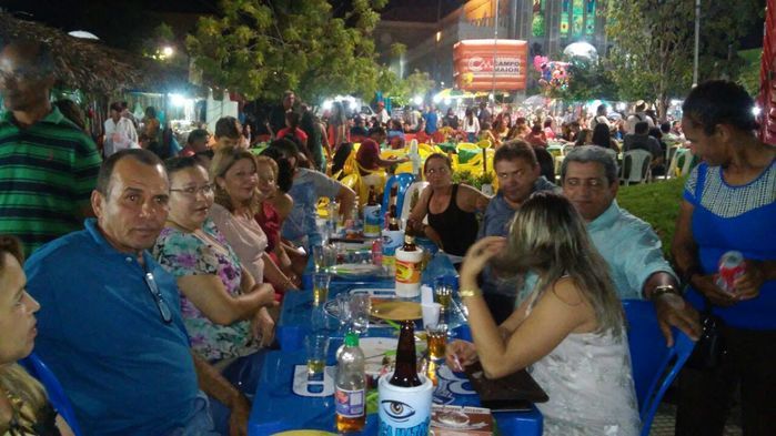 Prefeito Zé Resende participa dos festejos de Santo Antônio em Campo Maior - Imagem 11