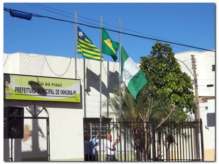 Dr. Moura inaugura 13 obras por ocasião do aniversário da Cidade - Imagem 14