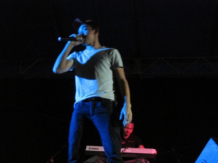 Cizinho e Forró Bandido encerra a última noite de Festejos em Pitombeira - Imagem 7