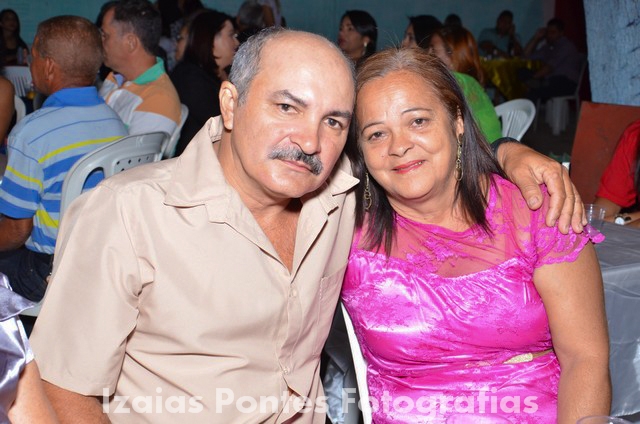 Sábado Romântico Reuniu Casais Apaixonados  - Imagem 19