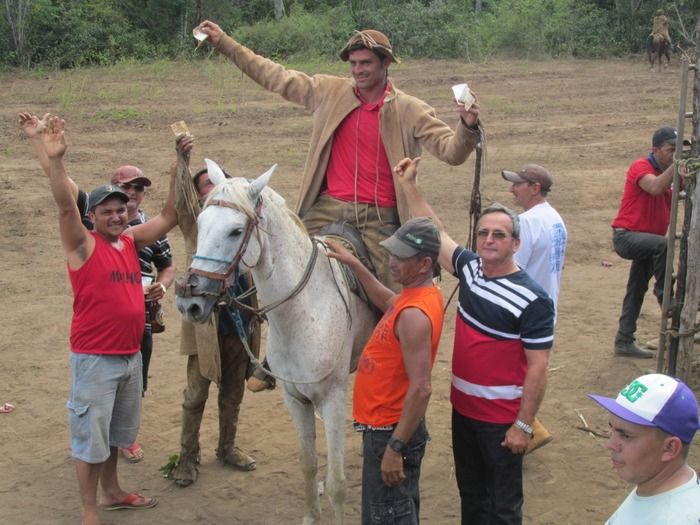 Família tuna Brito Realiza a 3º Pega de Boi na Mata em Tamboril - Imagem 31