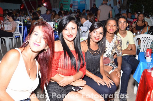 Sábado Romântico Reuniu Casais Apaixonados  - Imagem 30