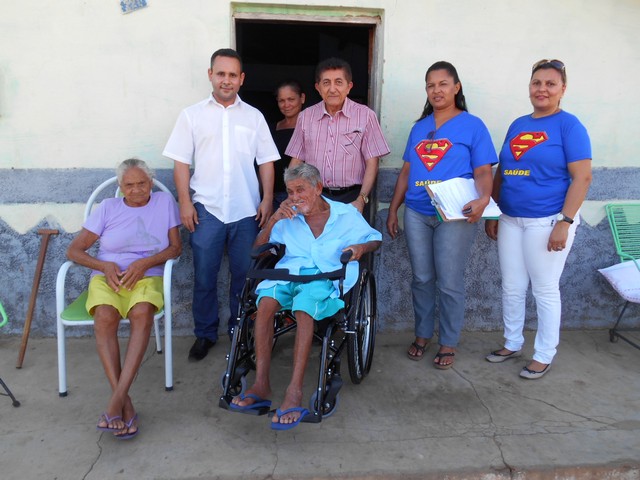 Prefeito Dr. Zé Maria Realizou Mais Uma Entrega de Cadeiras de Rodas - Imagem 8