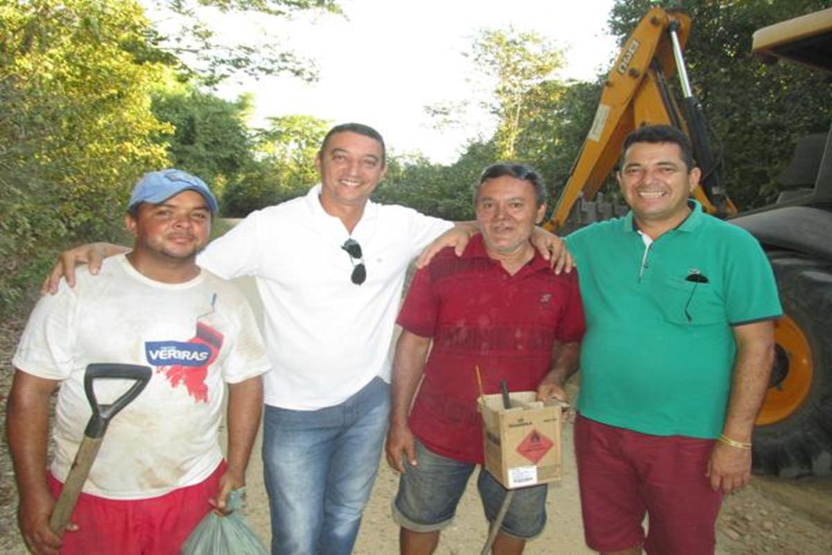 Prefeito Luiz Neto visita Povoado Alto Alegre