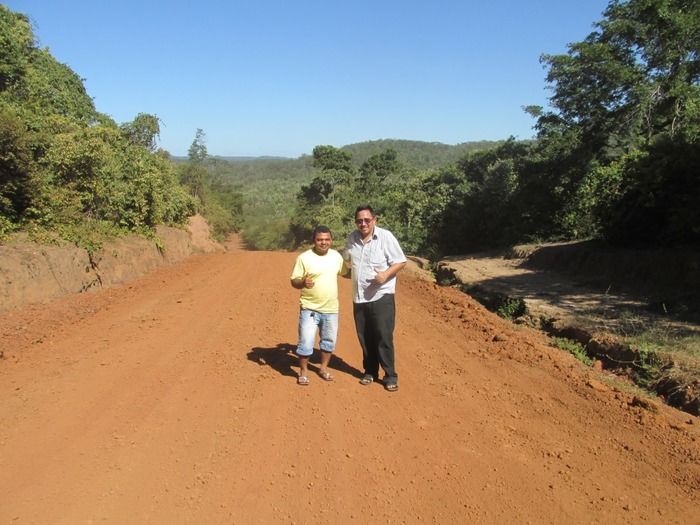 Prefeito Walter Alencar acompanha a recuperação da estrada de Mangabeira Zona rual de Agricolândia - Imagem 2