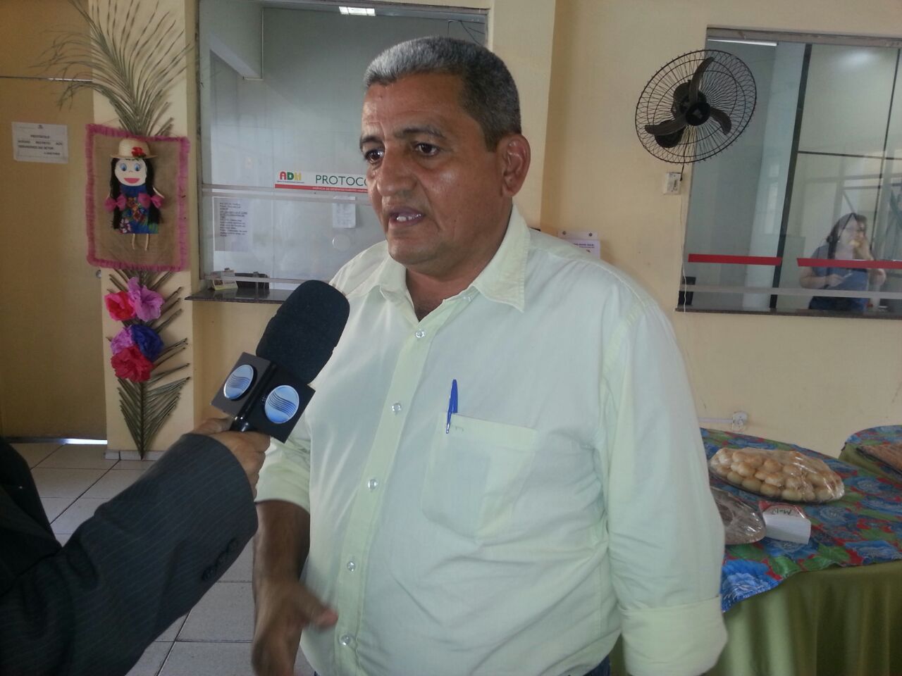 Prefeito Zé Resende participa de reunião na ADH