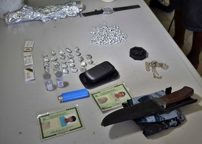 PM apreende 165 pedras de crack e 28 trouxinhas de maconha em Parnaíba - Imagem 2