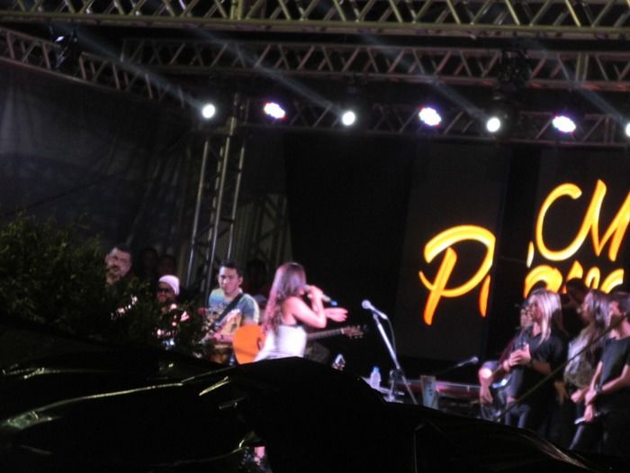 Mara Pavanelly agita o Aniversário de 78 anos de São Pedro do Piaui - Imagem 24