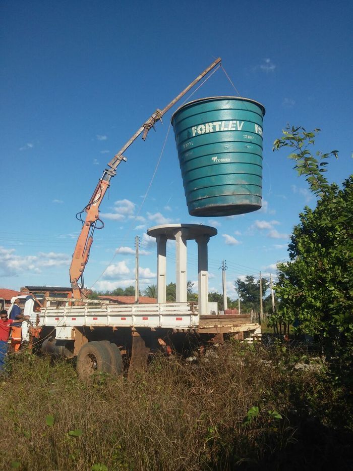 Prefeitura de Boa Hora coloca caixa d’água de 20 mil litros no bairro Parazinho. - Imagem 19
