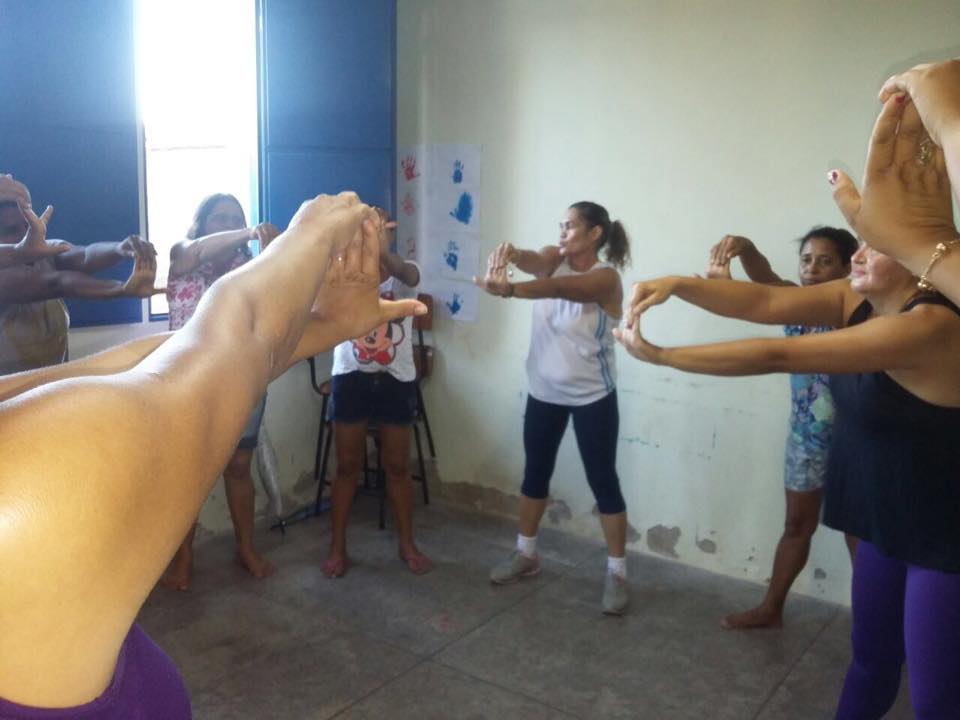 Cras promove no serviço de convivência encontro e atividade física com o grupo de mães