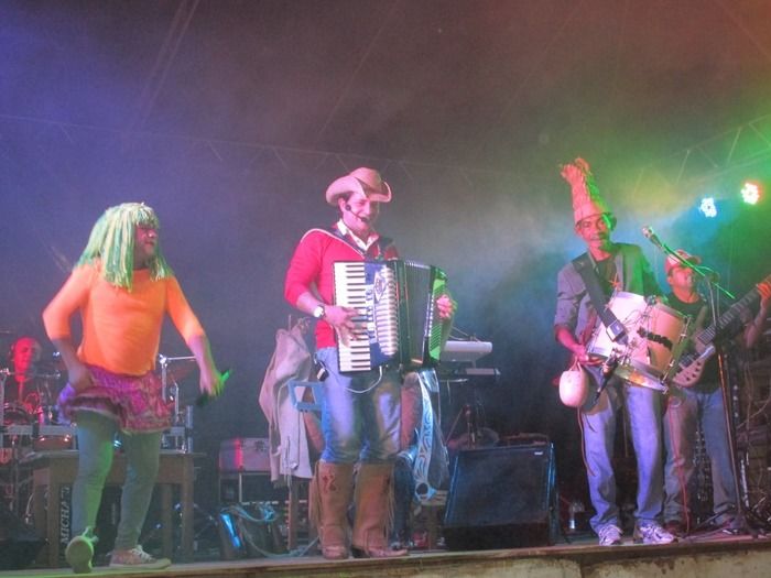 Banda XENHENHEM Encerra os Festejos de Tamboril com Seus Melhores Sucessos - Imagem 19