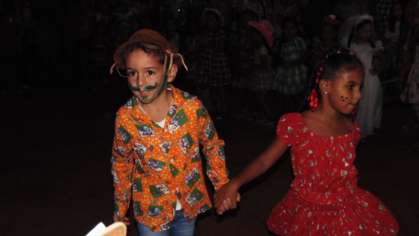 Escolinha Tia Loura realizou Arraia com crianças  - Imagem 21