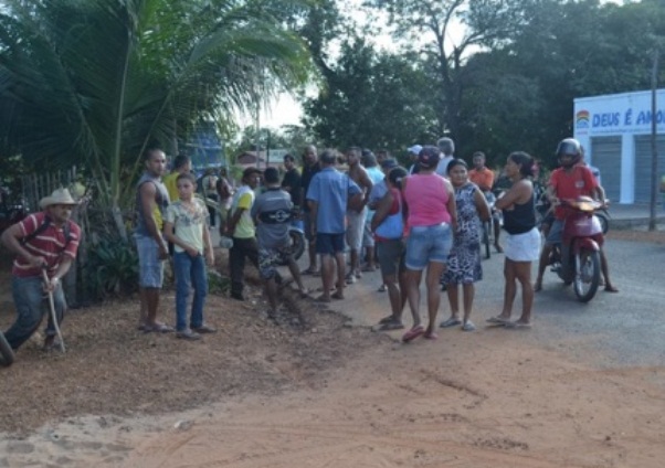 Colisão entre motos deixa dois jovens e uma criança gravemente feridos em Boa HoraI - Imagem 3