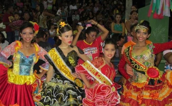 Resumo do 1º dia do XIX festival junino da cidade de N. S. dos Remédios - Imagem 7