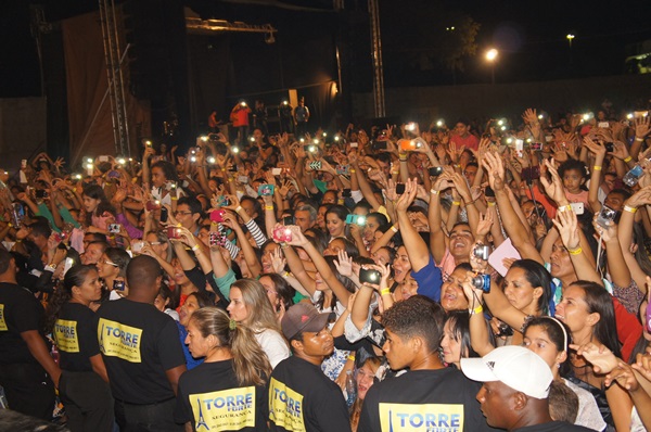 Um show que marco o extremo sul do Piauí  - Imagem 35