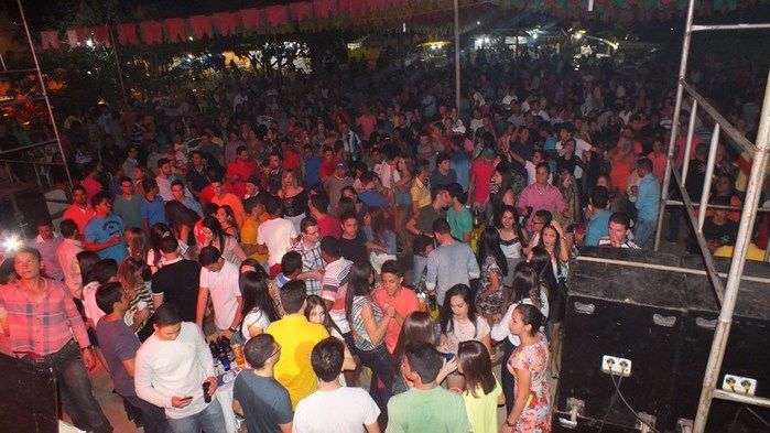 Tá bombando o 29º Festejos Juninos do bairro Codó em Dom Expedito Lopes - Imagem 49