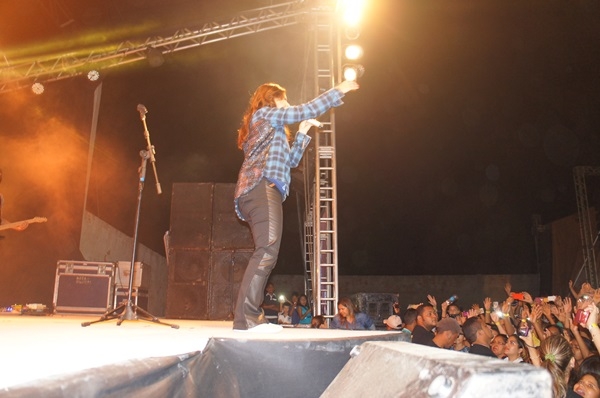 Um show que marco o extremo sul do Piauí  - Imagem 115