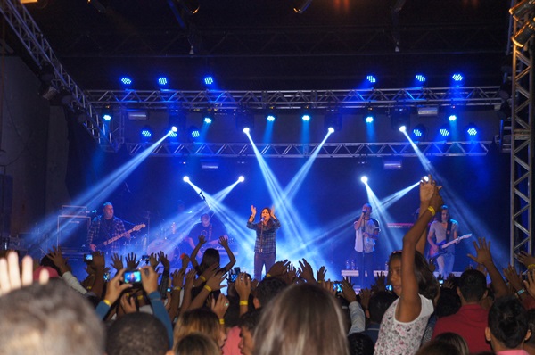 Um show que marco o extremo sul do Piauí  - Imagem 137