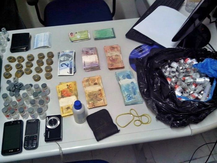 Irmãos são presos em Parnaíba com cocaína, dinheiro e revólver - Imagem 6