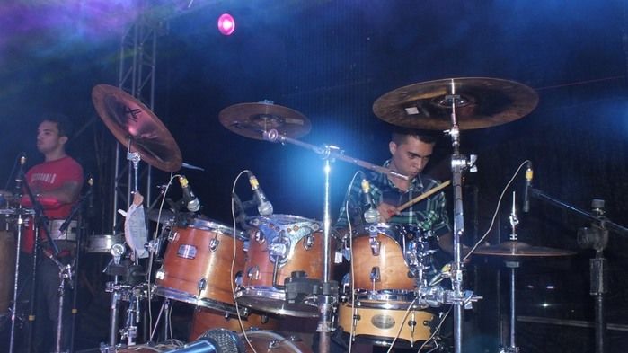 Centenas de pessoas prestigiaram   o  segundo dia dos  festejos do bairro Codó em Dom Expedito Lopes - Imagem 94