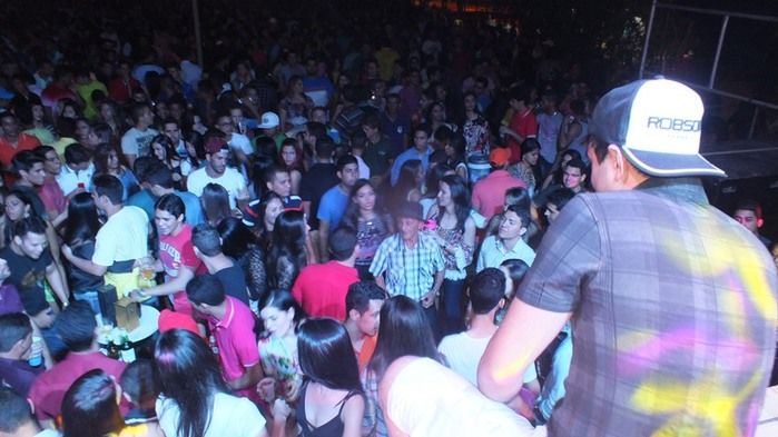 Centenas de pessoas prestigiaram   o  segundo dia dos  festejos do bairro Codó em Dom Expedito Lopes - Imagem 129