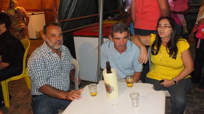 Centenas de pessoas prestigiaram   o  segundo dia dos  festejos do bairro Codó em Dom Expedito Lopes - Imagem 63