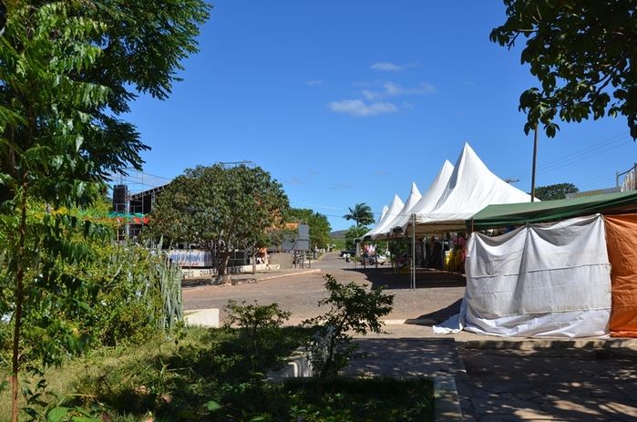 Centenas de pessoas prestigiaram   o  segundo dia dos  festejos do bairro Codó em Dom Expedito Lopes - Imagem 236