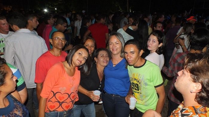 Centenas de pessoas prestigiaram   o  segundo dia dos  festejos do bairro Codó em Dom Expedito Lopes - Imagem 136