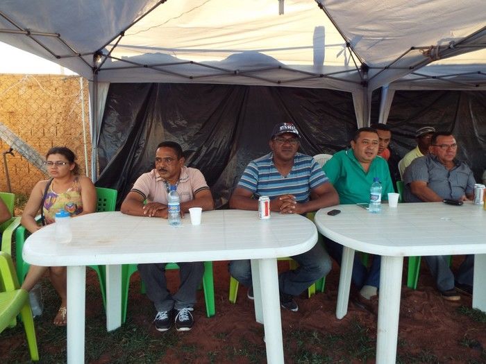 autoridades opresentes