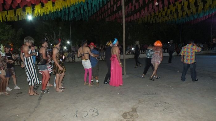 Centenas de pessoas prestigiaram   o  segundo dia dos  festejos do bairro Codó em Dom Expedito Lopes - Imagem 41