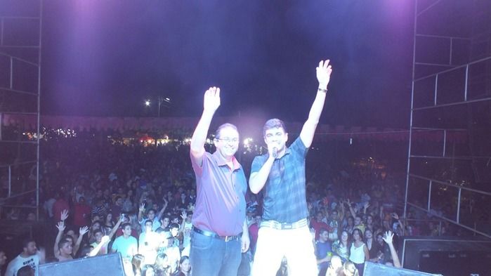 Centenas de pessoas prestigiaram   o  segundo dia dos  festejos do bairro Codó em Dom Expedito Lopes - Imagem 91