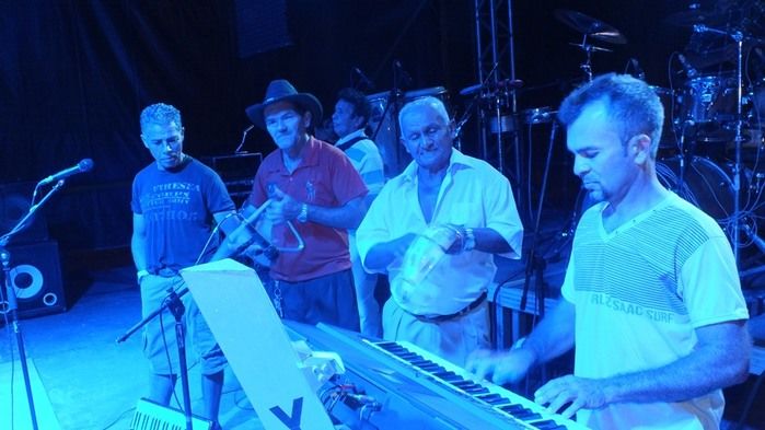 Centenas de pessoas prestigiaram   o  segundo dia dos  festejos do bairro Codó em Dom Expedito Lopes - Imagem 65