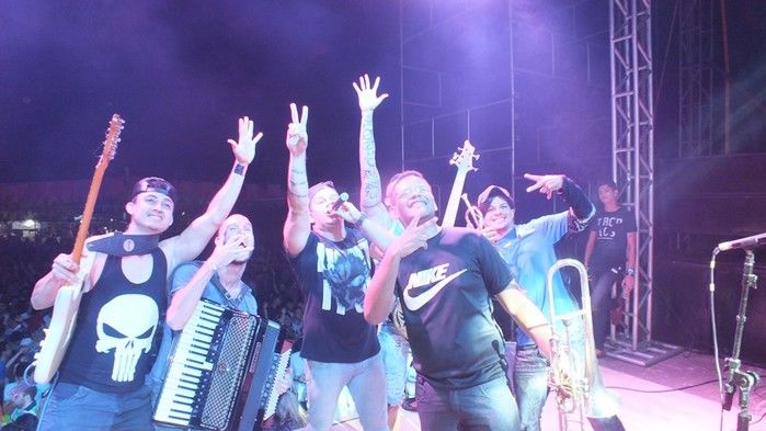 Centenas de pessoas prestigiaram   o  segundo dia dos  festejos do bairro Codó em Dom Expedito Lopes - Imagem 176