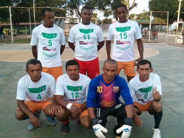 Vereador Zé de Caindinha idealiza e executa projeto de futsal / veteranos para homenagear ex-atletas  - Imagem 9