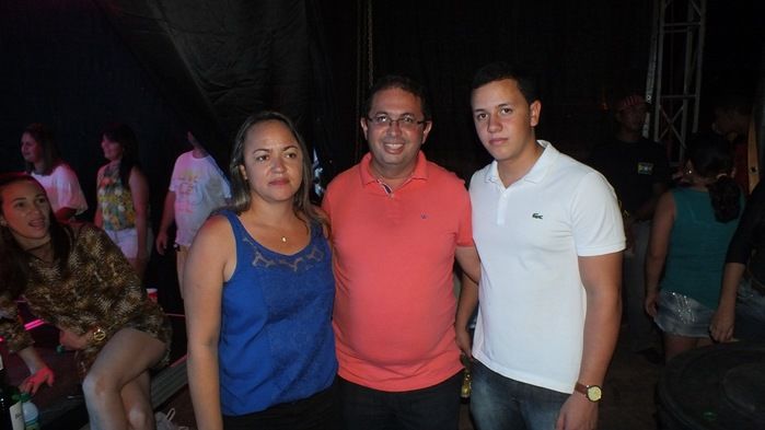 'Muita animação', na última noite de shows do São João do bairro Codó em Dom Expedito Lopes - Imagem 59