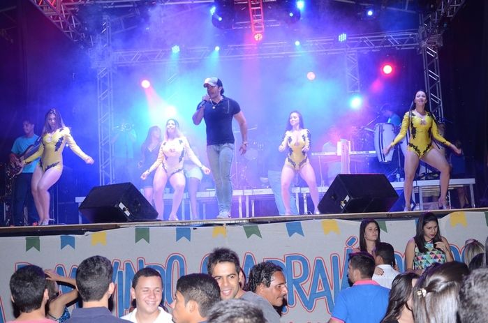 'Muita animação', na última noite de shows do São João do bairro Codó em Dom Expedito Lopes - Imagem 12