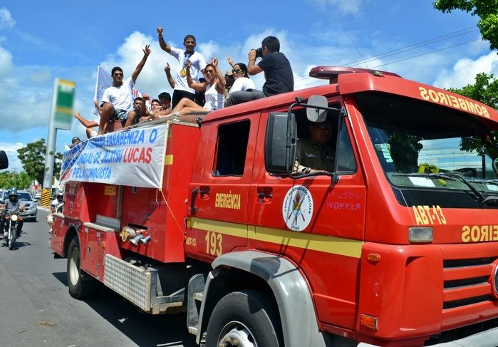 Campeão mundial de jiu-jítsu é recebido com festa em Parnaíba - Imagem 1