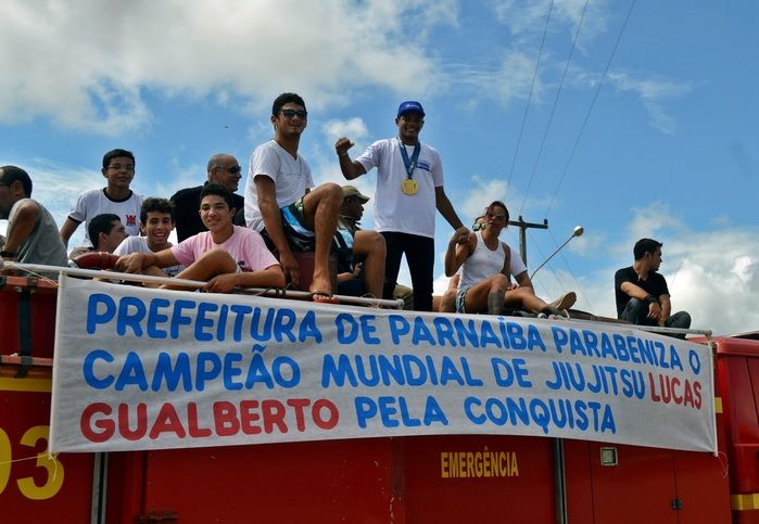 Campeão mundial de jiu-jítsu é recebido com festa em Parnaíba - Imagem 2