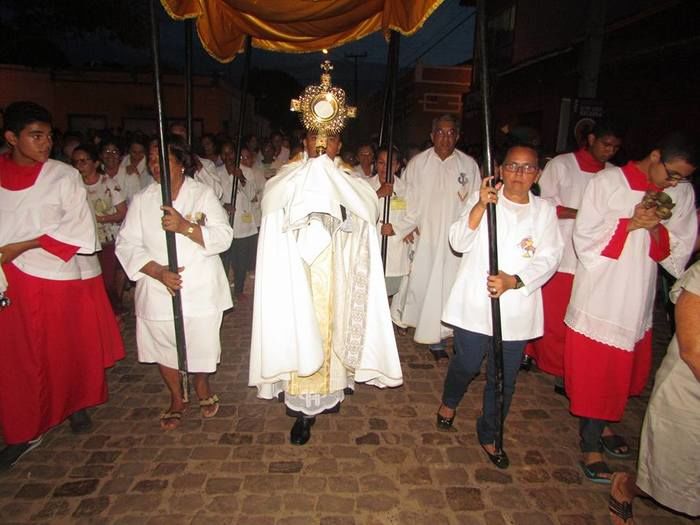 Missa e procissão marcam feriado de Corpus Christi em Barras - Imagem 11
