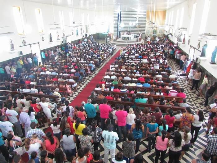 Missa e procissão marcam feriado de Corpus Christi em Barras - Imagem 2