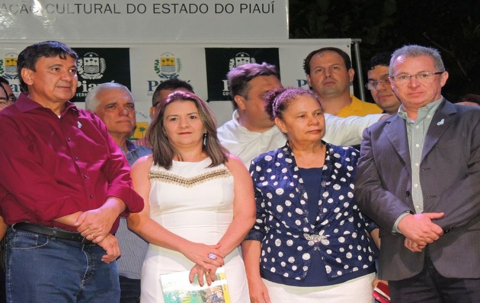 Governador Wellington Dias e Prefeita Neuma Café oficializam abertura do 12º Festival de Inverno