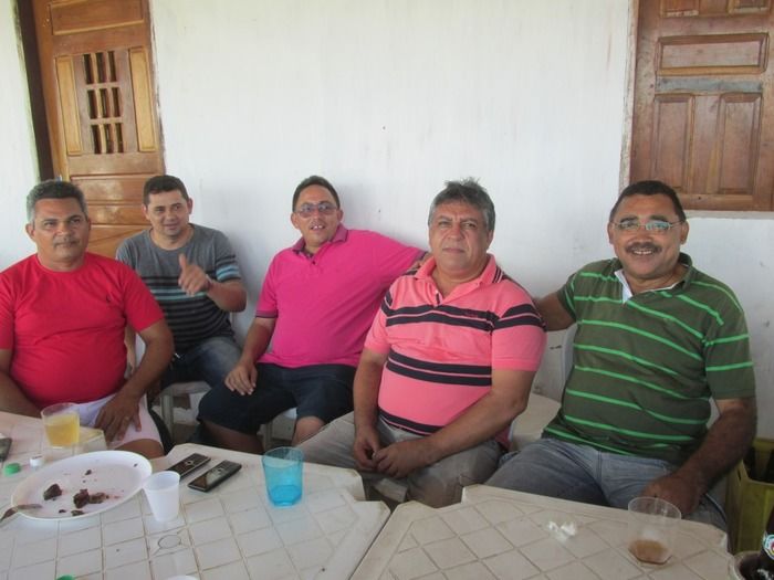 Prefeito Walter Alencar Reuniu Amigos e políticos em sua Fazenda   - Imagem 9