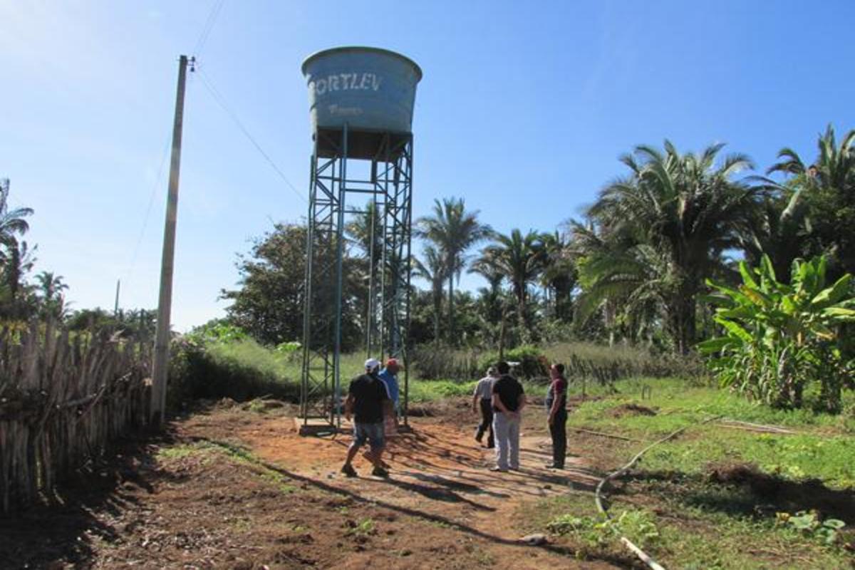 Prefeitura de Amarante leva água à comunidade Ponta da Serra