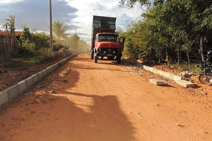 Iniciadas as obras de pavimentação em bairros da cidade - Imagem 3
