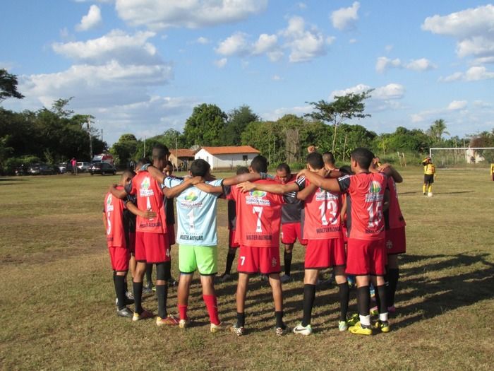 Vila Bate o Emelec e é Campeão do Campeonato de Futebol do Bairro Poeirão   - Imagem 5