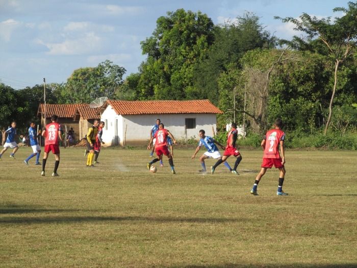 Vila Bate o Emelec e é Campeão do Campeonato de Futebol do Bairro Poeirão   - Imagem 7